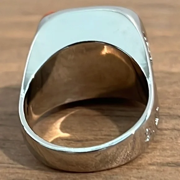 Houston Astros Commemorative 2017 World Series Champions Ring - Picture 6 of 11